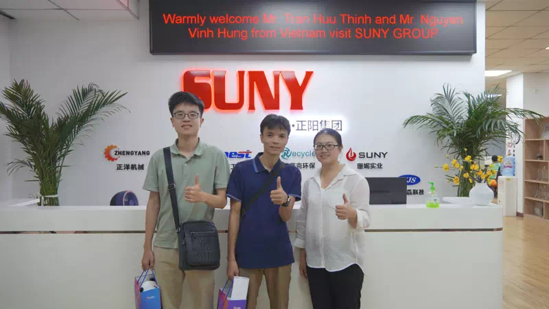 Vietnamese Customers Visited the Wet Wipes Machine Project